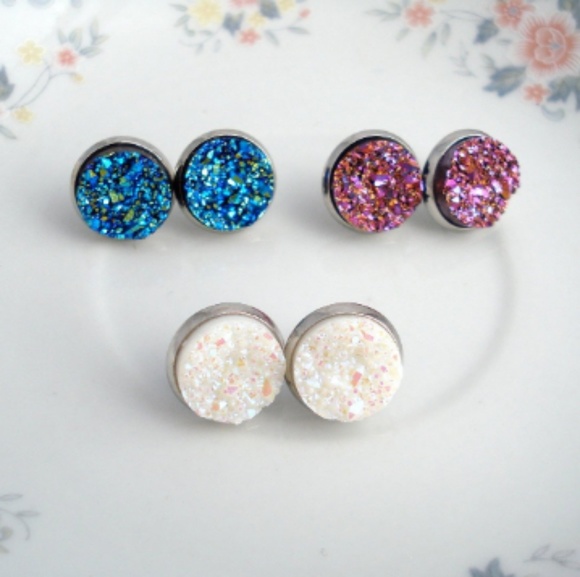 🆕️ Druzy Stud Earrings - Picture 1 of 8